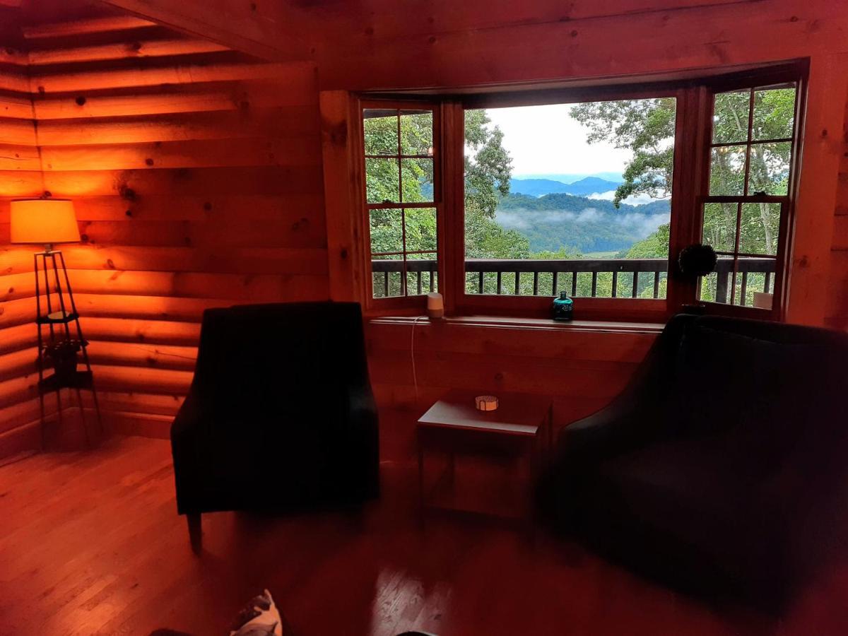 Treetops Cabin Easy To Asheville With Fast Wifi And Great View Swiss Exterior foto